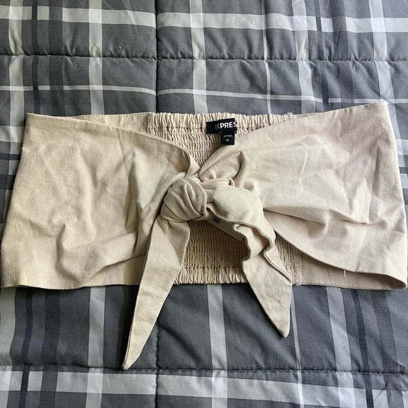 Express Tie front Bandeau Tops BUNDLE NWT‼️ + free top❗️ - Picture 2 of 12